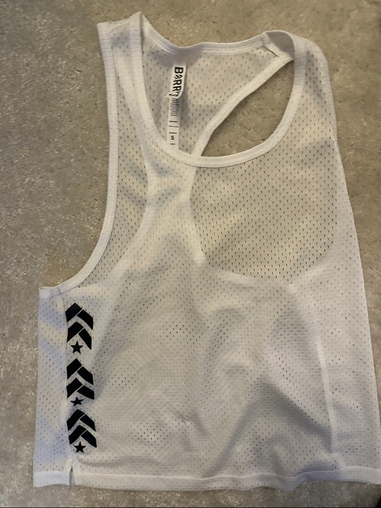 Barrys Tops - BARRYS White Mesh Racerback Crop Tank

BRAND NEW never worn